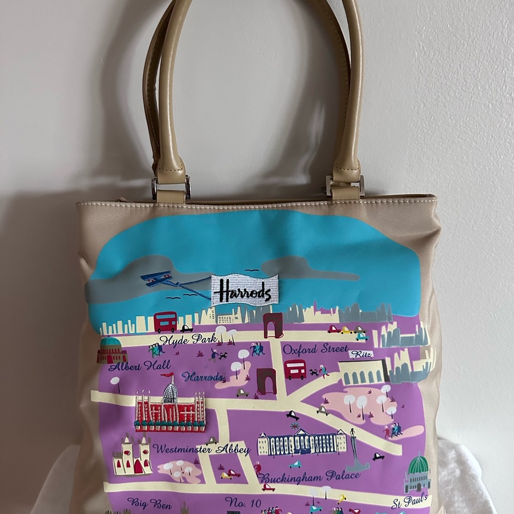 Harrods of London Zipper Tote - Picture 3 of 9